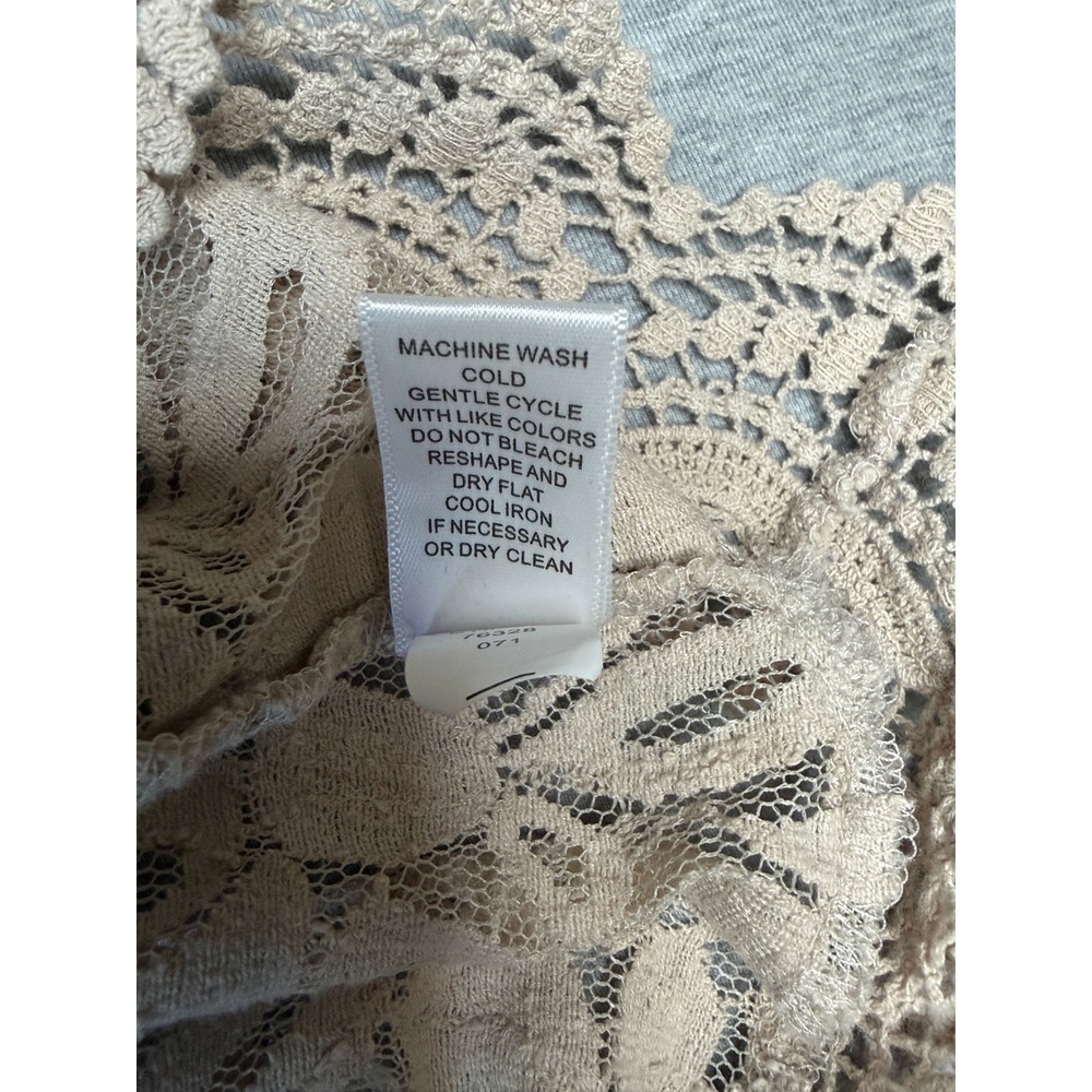 Cable & Gauge Womens XL Beige Floral Lace Sleeveless Shell Top Crochet Hem Tank - Picture 6 of 7